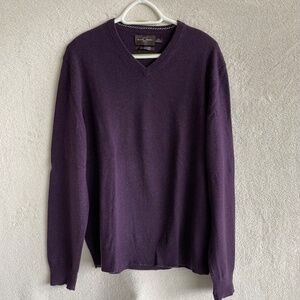 Black Brown 1826 100% Cashmere V Neck Sweater.